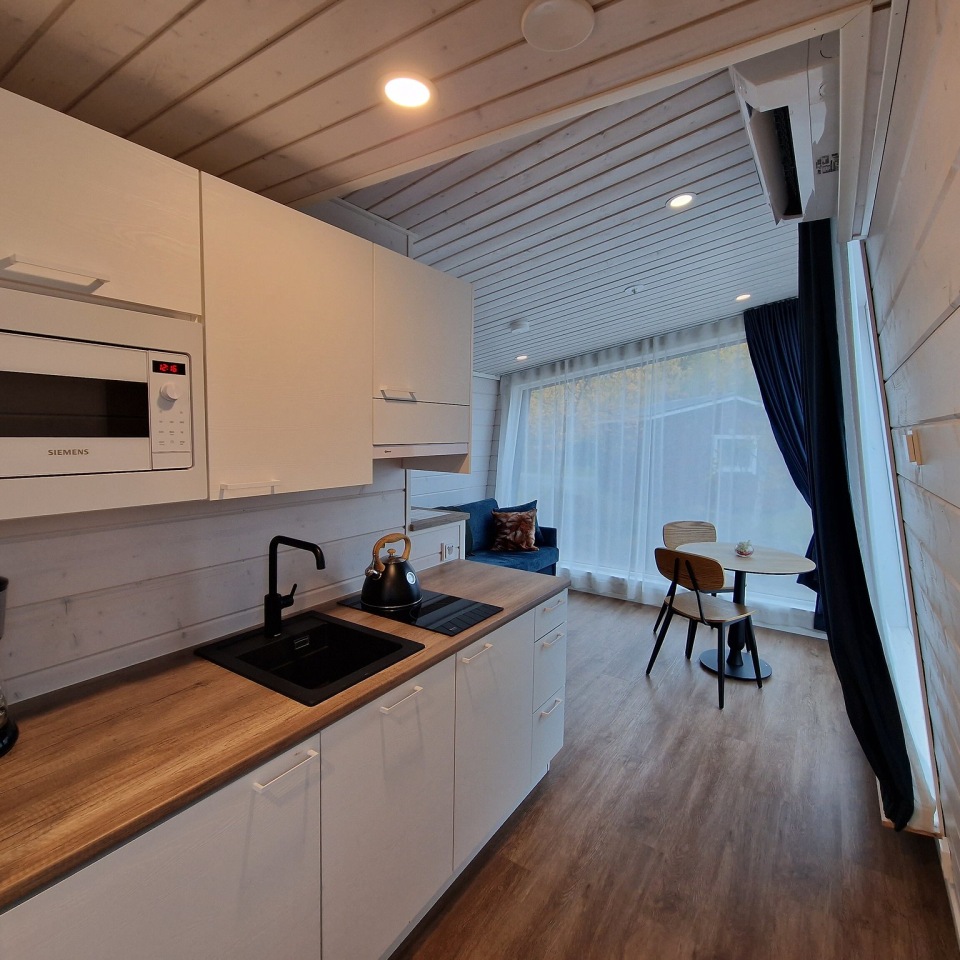 Holiday Village Sauna Suite Küchenzeile